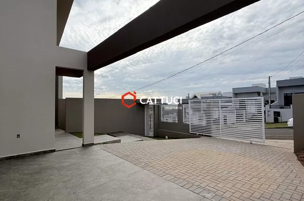 CASA TERREA  COM EXCELENTE PADRÃO A VENDA NO BAIRRO FRARON 
