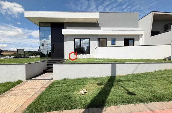 CASA TERREA DE ESQUINA EXCELENTE PADRÃO - SÃO FRANCISCO