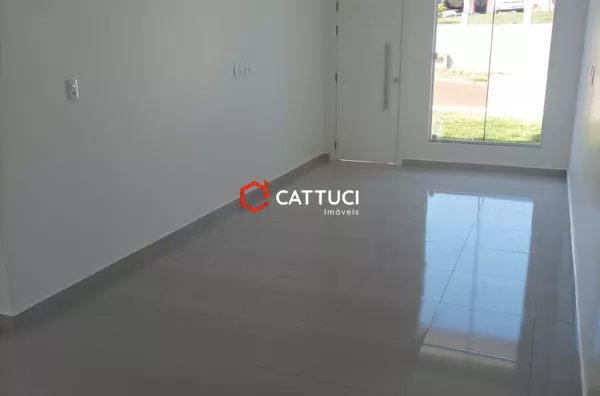 CASA COM DOIS PISOS À VENDA NO ALVORADA 