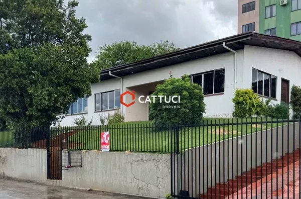 CASA COMERCIAL OU RESIDENCIAL PARA VENDA E LOCACAO NO MENINO DEUS 