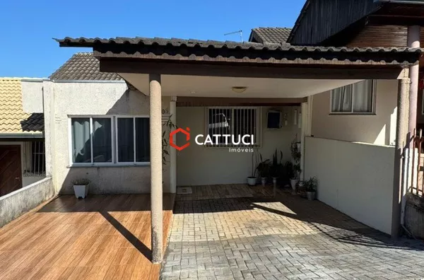 CASA A VENDA NO CONDOMINIO MANRÉ