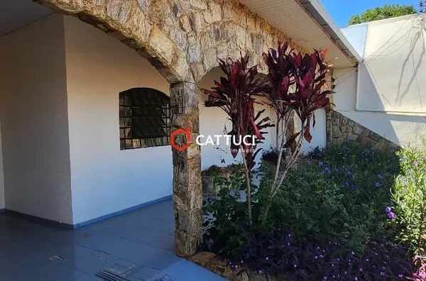 CASA À VENDA NO BAIRRO NOVO HORIZONTE 