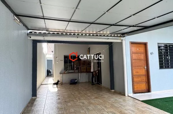 CASA SEMIMOBILIADA PARA VENDA NO FRARON 