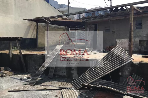 Terreno com aproximadamente 660m²