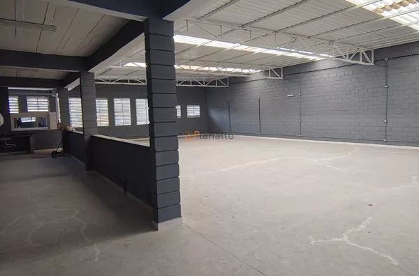 Galpão Comercial para Locação com 600m² - Mauá