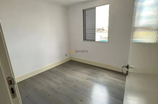 Apartamento para venda com 2 dormitórios, 1 suíte, 3 banheiros e 1 vaga no Parque São Vicente em Mauá