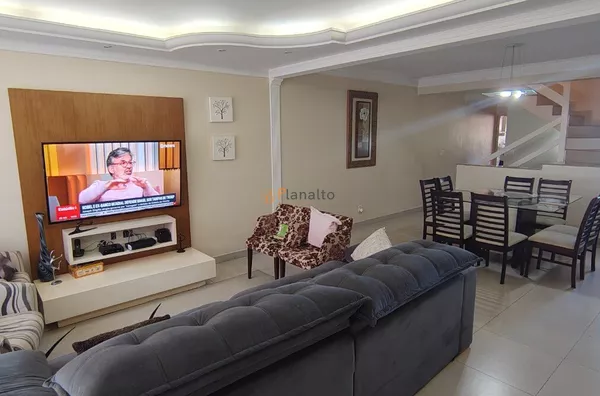 Sobrado para venda, 4 quartos - Vila Nossa Senhora Das Vitórias, Maua