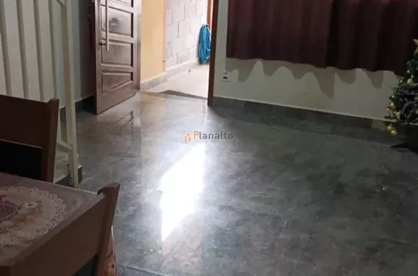 Conforto e Segurança no Jardim Santo André - Casa com 2 quartos, cozinha planejada e 1 vaga