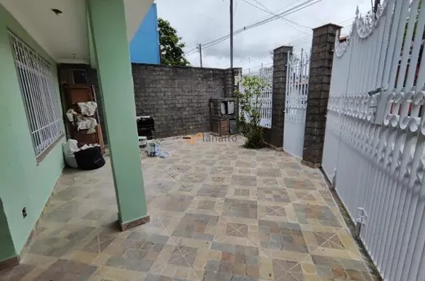 Sobrado para venda com 3 suítes - Parque São Vicente, Mauá