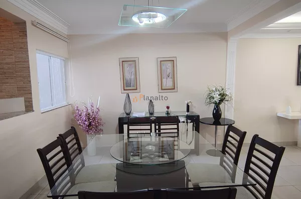 Sobrado para venda, 4 quartos - Vila Nossa Senhora Das Vitórias, Maua