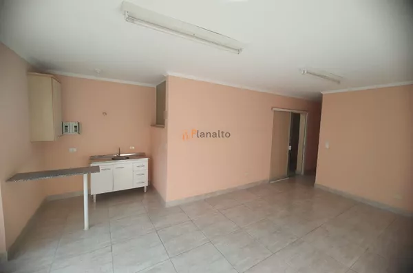 GALPÃO COM 2 SALAS E 2 SALÕES COMERCIAIS - Vila Linda, Santo André