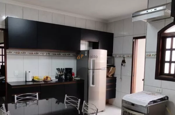 Casa com salão a venda - Jardim Utinga, Santo André