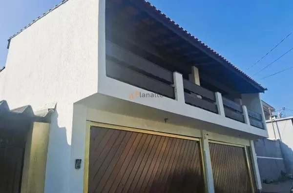 Casa para venda com 235m², 3 quartos, 4 vagas no Jardim Santo André, Santo André