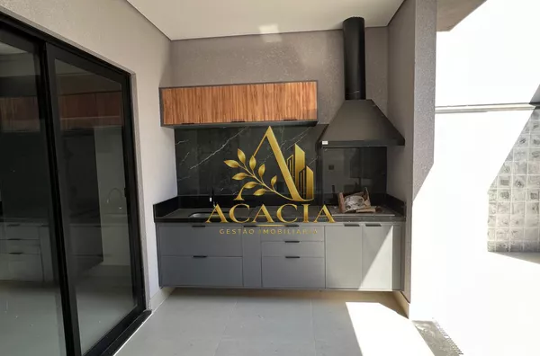 Casa Térrea à Venda 3 Suítes Condomínio Dona Lucilla Indaiatuba-SP 