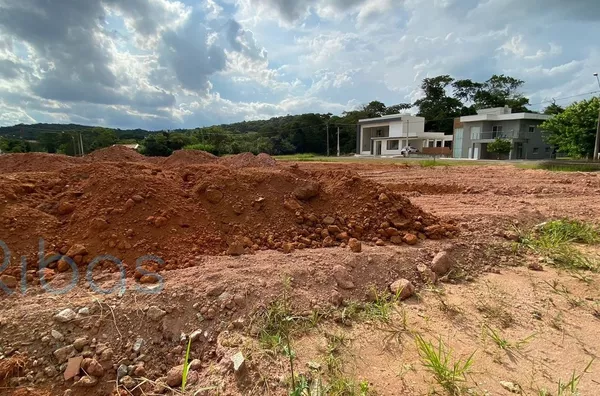 Terreno á  venda no condomínio Lagos de Jarinu- Jarinu/SP