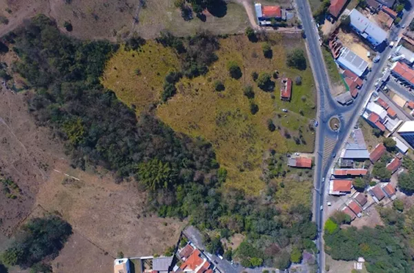 Terreno à venda, 8491 m² por R$ 1.500.000,00 - Chácara Santa Helena - Capivari/SP
