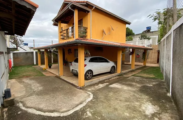 Sobrado á  venda  no bairro Maracanã -Jarinu/SP