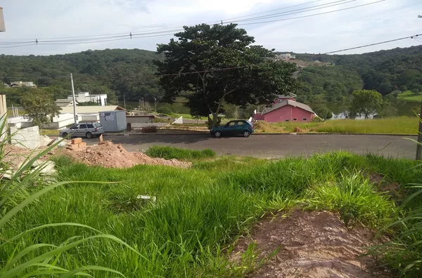 Terreno á venda no condomínio  Lagos de Jarinu- Jarinu/SP