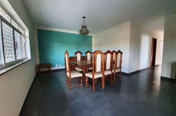 Casa com 3 dormitórios à venda, 207 m² por R$ 700.000,00 - Vila São José - Várzea Paulista/SP