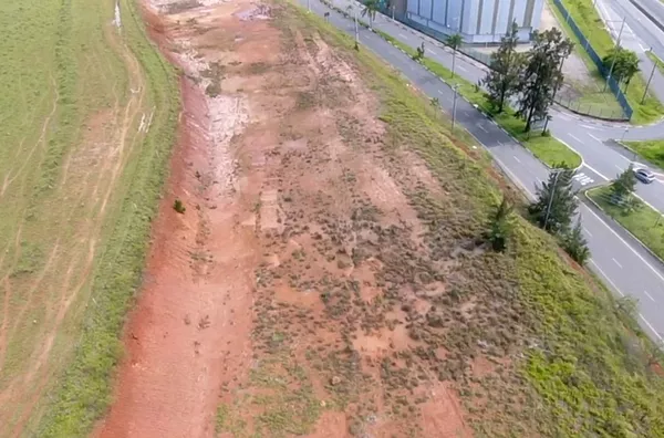 Área à venda, 9348 m² por R$ 4.700.000 - Centro - Jarinu/SP