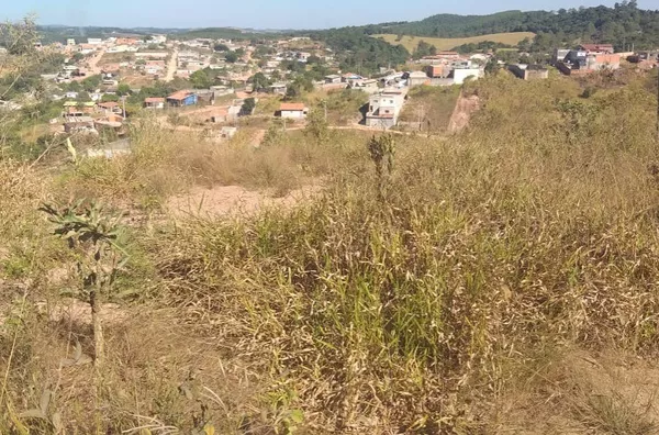 Terreno á venda no bairro  Estância Climatérica Ypê -Jarinu/SP