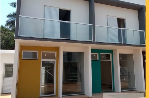 Sobrado á venda no centro de Jarinu/SP