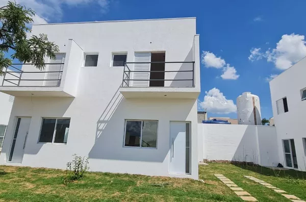 Sobrado á venda no bairro Nova Trieste- Jarinu/SP
