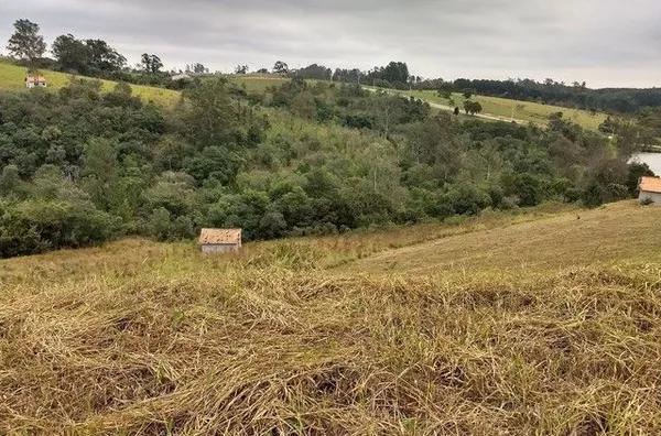 Terreno à venda no condomínio Parque dos Manacás, com 6240 m² por R$ 636.000 - Ivoturucaia - Jundiaí/SP