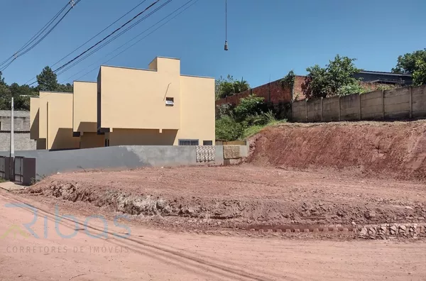 Terreno  á  venda  no bairro Maracanã -Jarinu/SP