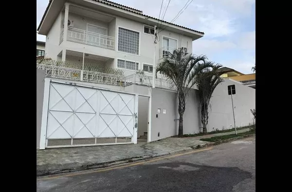 Maravilhoso sobrado com 3 dormitórios à venda por R$1.300.000,00 com excelente localização no bairro Jardim Ana Maria em Jundiaí-SP