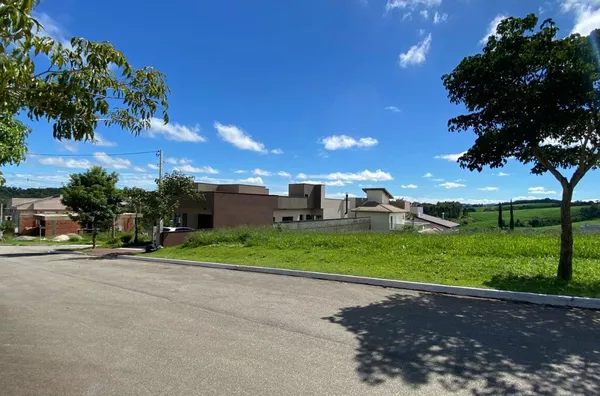 Terreno á venda  no condominio Cambarah - Jarinu / SP 