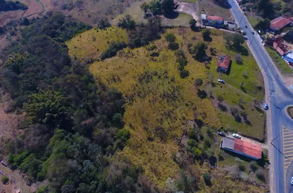 Terreno à venda, 8491 m² por R$ 1.500.000,00 - Chácara Santa Helena - Capivari/SP