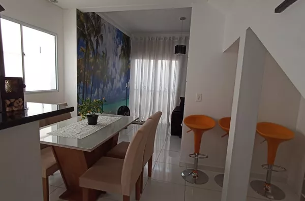 Belíssima casa com 2 dormitórios à venda, com 77 m² - localizado no Jardim das Tulipas em Jundiaí/SP