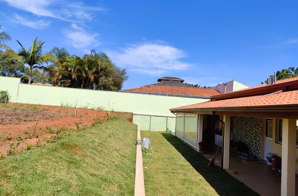 Casa com 3 dormitórios à venda, 237 m² por R$ 1.750.000 - Jardim Caxambu - Jundiaí/SP