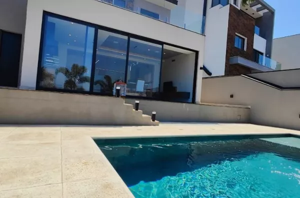Sobrado com 4 dormitórios à venda, 290 m² por R$ 2.000.000,00 - Ibi Aram II - Itupeva/SP