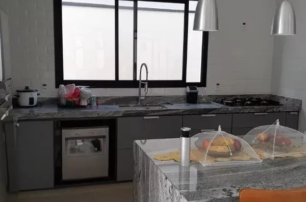 Sobrado com 4 dormitórios à venda, 227 m² por R$ 1.600.000,00 - Morro Alto - Itupeva/SP