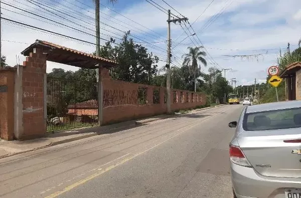 Terreno à venda, 1934 m² por R$ 447.000,00 - Ivoturucaia - Jundiaí/SP