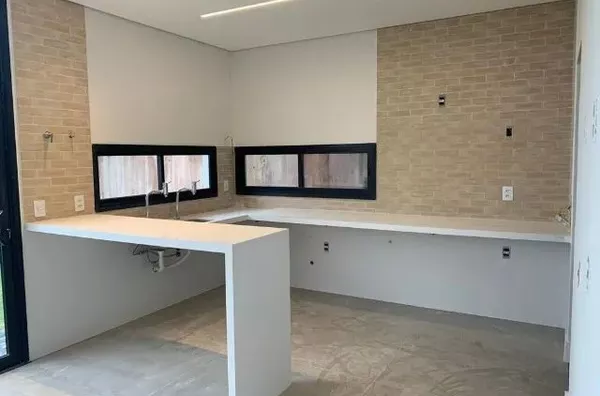 Sobrado com 3 dormitórios à venda, 280 m² por R$ 1.914.000,00 - Roncáglia - Valinhos/SP