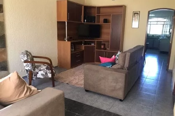 Casa Residencial à venda, Ieiri, Várzea Paulista - CA0005.