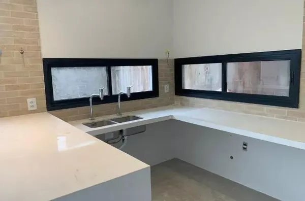 Sobrado com 3 dormitórios à venda, 280 m² por R$ 1.914.000,00 - Roncáglia - Valinhos/SP