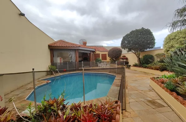 Casa com 4 dormitórios à venda, 350 m² por R$ 1.275.000,00 - Centro - Jarinu/SP
