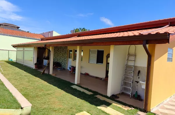 Casa com 3 dormitórios à venda, 237 m² por R$ 1.750.000 - Jardim Caxambu - Jundiaí/SP