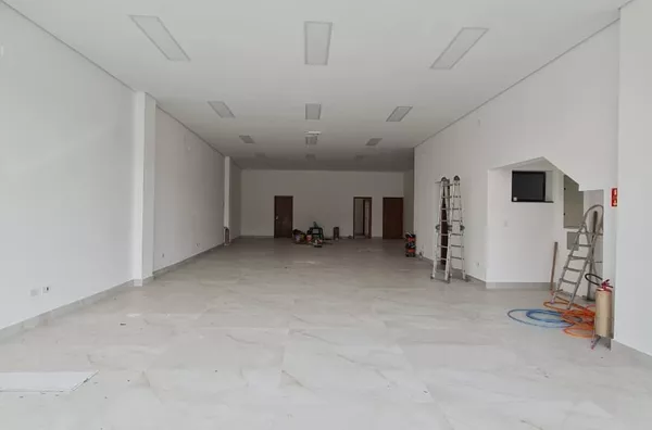 Salão comercial  para locação no centro de Jarinu/SP