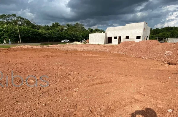 Terreno á  venda no condomínio Lagos de Jarinu- Jarinu/SP