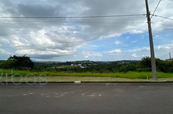 Terreno  á venda  no condomínio Lagos de Jarinu -Jarinu/SP