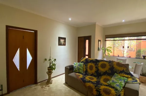 Casa á venda no  Centro - Jarinu/SP