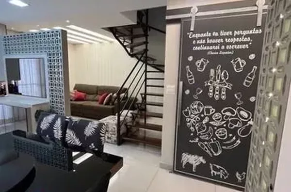 Sobrado com 3 dormitórios à venda, 85 m² por R$ 900.000,00 - Jardim Shangai - Jundiaí/SP