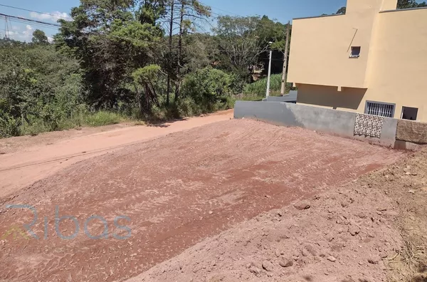 Terreno  á  venda  no bairro Maracanã -Jarinu/SP