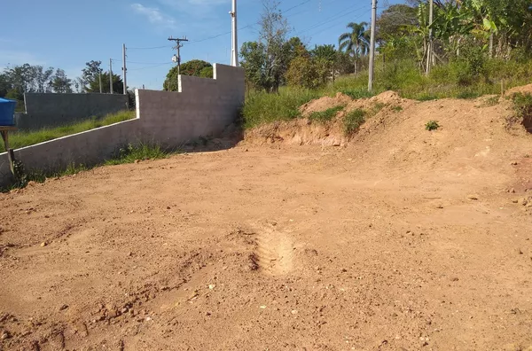 Terreno á  venda no bairro  Weekend -Jarinu/SP