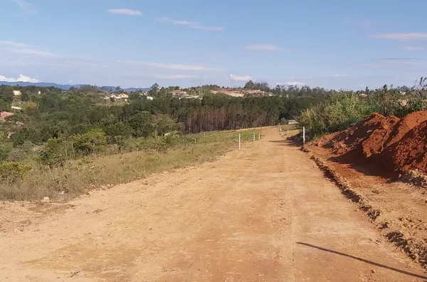 Terreno á venda no bairro Maracanã -Jarinu/SP
